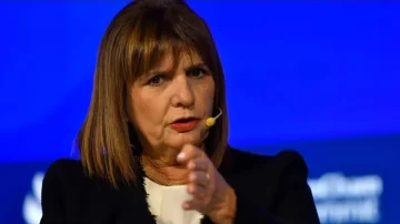 Patricia Bullrich adelantó la presentación de su declaración jurada en medio de la investigación a Adorni