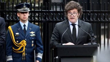 Milei planea reestructurar la Policía Federal Argentina al estilo del FBI