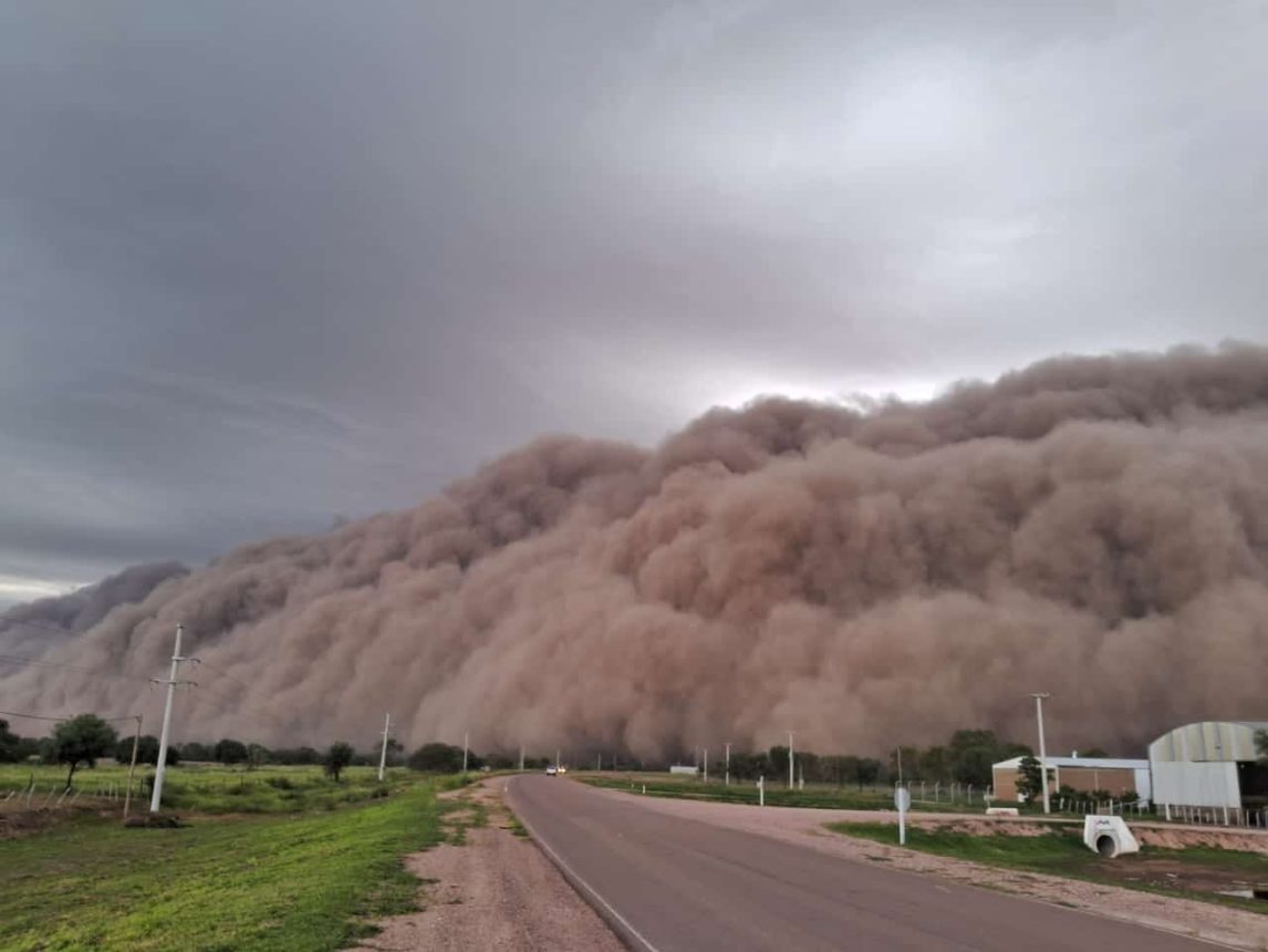 Fotos y videos: tremenda tormenta de polvo generó pánico en Sachayoj
