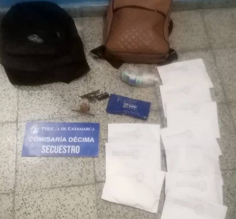 Tres jóvenes santiagueños terminan presos por robar y agredir a la Policía de Catamarca