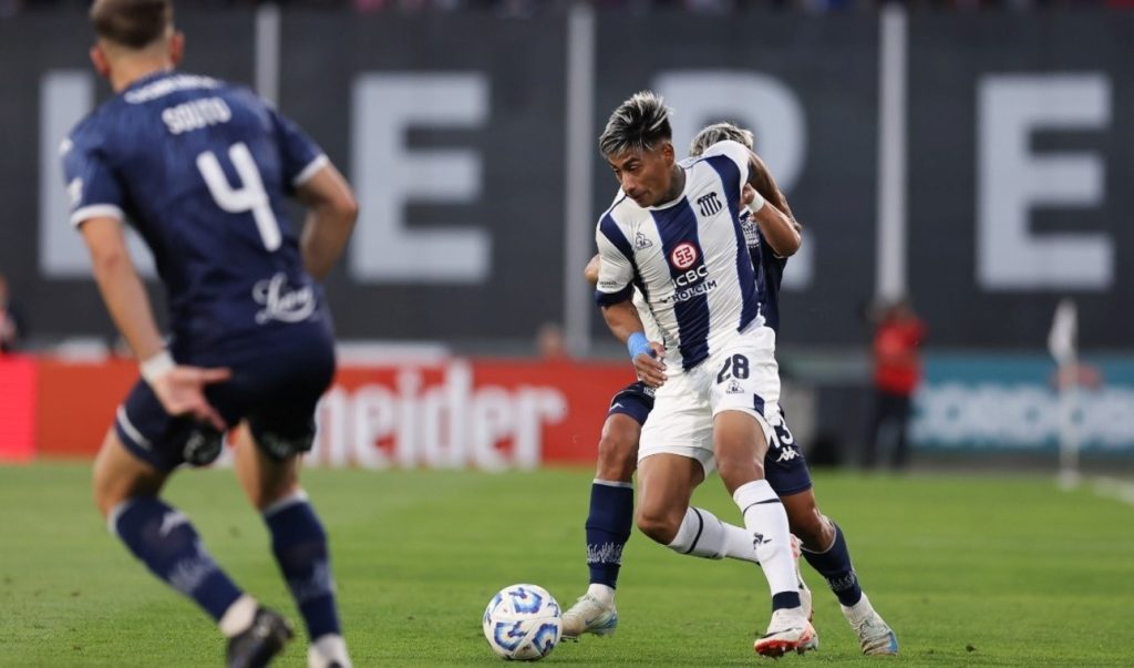 Talleres le ganó a Huracán y quedó como escolta de Vélez a falta de dos fechas