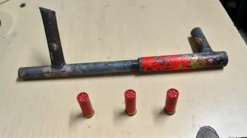 Susto en La Banda: adolescentes llevaron una tumbera al colegio y fueron descubiertos