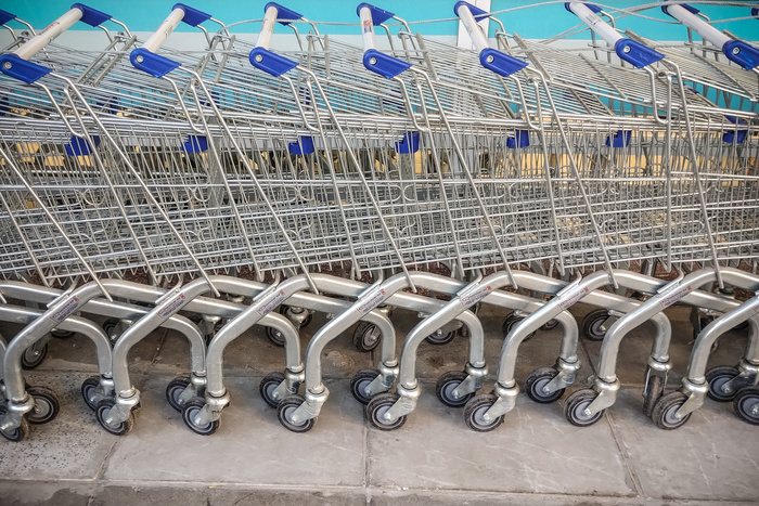 Caída histórica: en supermercados y almacenes de barrio, en 2024 bajaron las ventas 13,9%