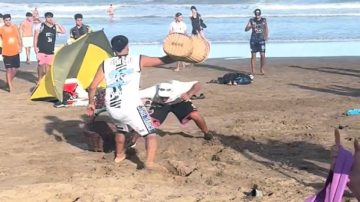 VIDEO | Vendedores de churros protagonizaron una insólita pelea en Villa Gesell