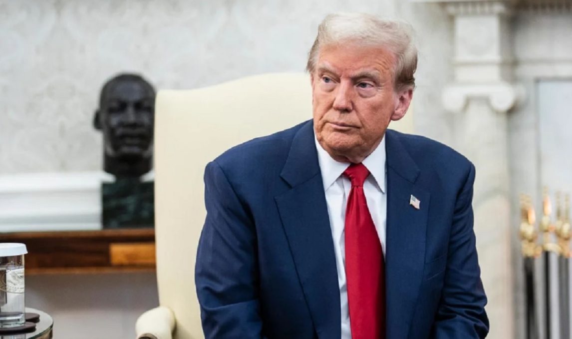Donald Trump llamó “dictador” al presidente de Ucrania Volodímir Zelenski