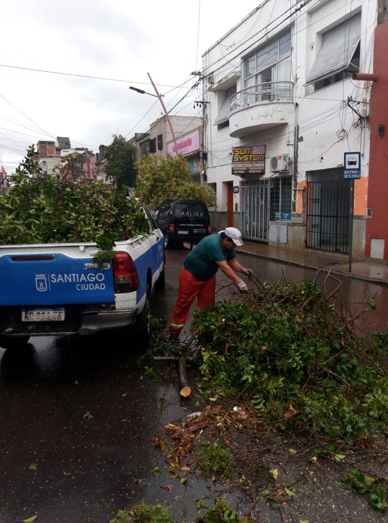 El Comité de Emergencia de Capital actuó ante las intensas lluvias y se mantiene en alerta por el nuevo pronóstico