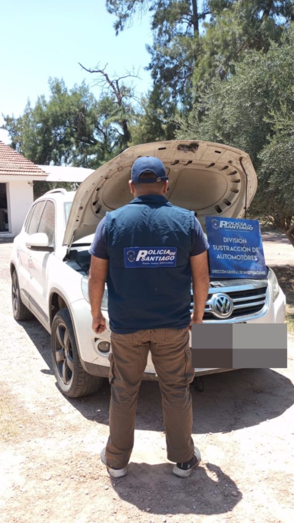 Detectaron en un taller mecánico bandeño un auto que fue robado en Buenos Aires