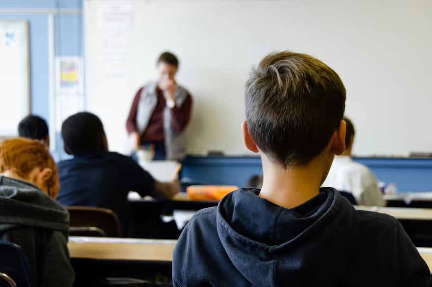Se adelanta este año el cobro de la Ayuda Escolar y será en el mes de febrero 2025