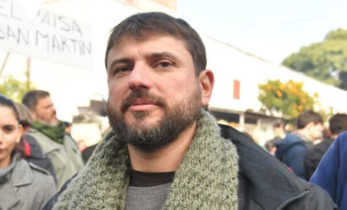 La furia de Juan Grabois contra Milei: “Monito arrastrado por la casta trillonaria”
