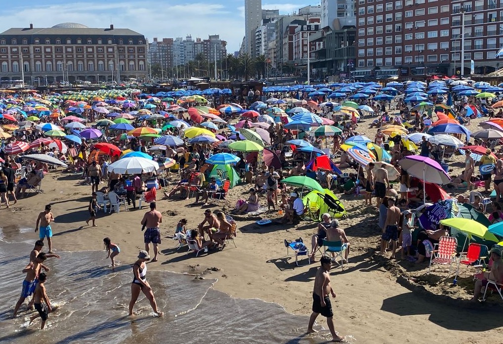 El video que compartió Milei para destacar el éxito de la temporada en Mar del Plata