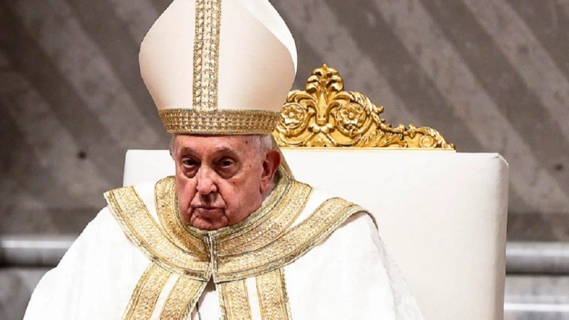 Anuncian que el Vaticano acogerá a sacerdotes homosexuales y esperan el pronunciamiento del Papa Francisco