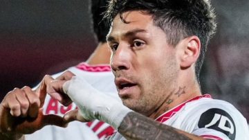 Gonzalo Montiel fue citado en Sevilla, mientras espera la resolución de su pase a River