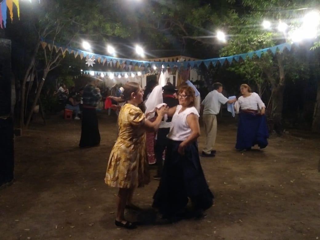 Huaicondeña presenta “Carnaval en los Barrios, Carnaval en los Patios”