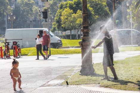 Otra jornada sofocante con 38ºC y posibles tormentas matutinas