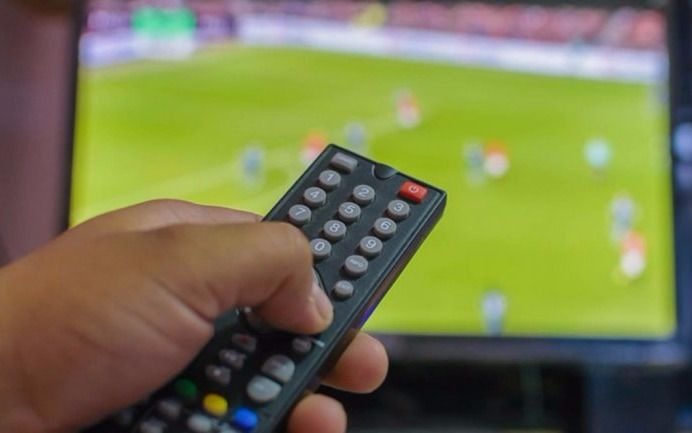 Freno para TNT Sport: no podrá vender partidos fuera del pack fútbol