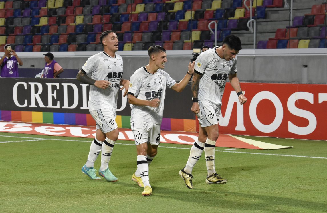 Ya fueron designados los árbitros para Central Córdoba Vs Barracas Central