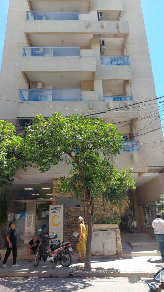 VIDEO: vecinos alarmados por incendio en un departamento del centro santiagueño