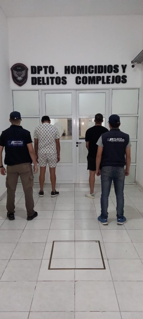 Detienen a dos sujetos por brutal asalto a una familia del B° Mariano Moreno