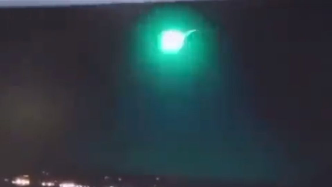 VIDEO. Como hace años en Campo del Cielo, un bólido iluminó el cielo en la madrugada de Bariloche