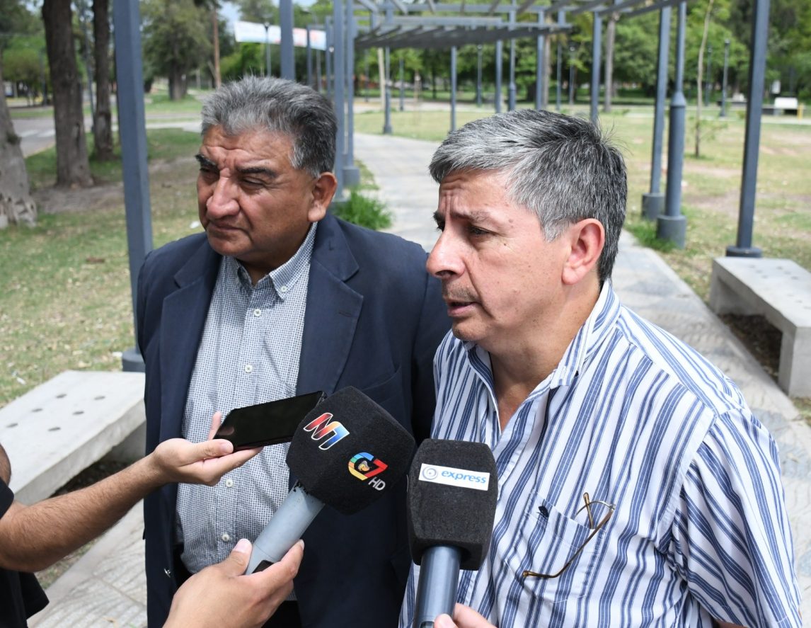 Continúan los operativos donde se informa del libre estacionamiento en la costanera