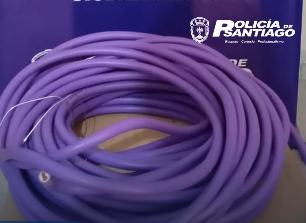 Villa Robles: Joven devolvió los 33 metros de cable que había robado