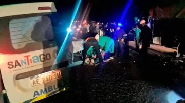 Una joven murió tras un choque en Bayo Muerto y buscan a una camioneta que huyó