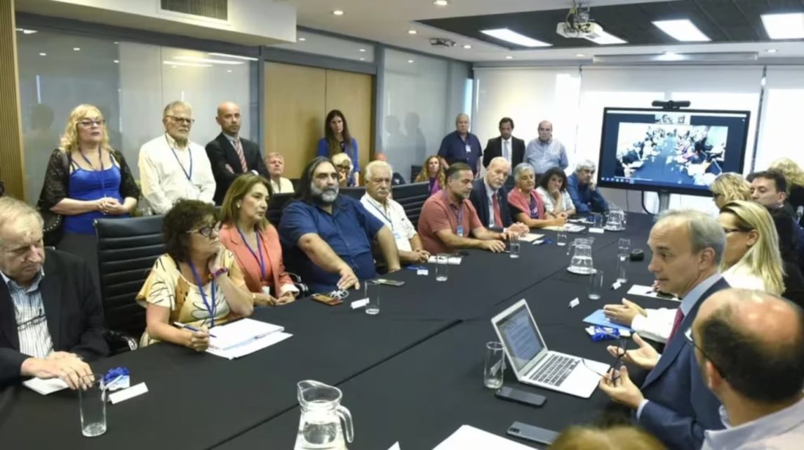 Gremios docentes rechazan propuesta salarial de $500.000 y confirman paro para el 5 de marzo