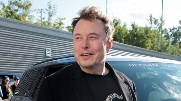 “Cancelen Netflix por la salud de sus hijos”: Elon Musk asegura que la plataforma promueve “contenido pro transgénero”