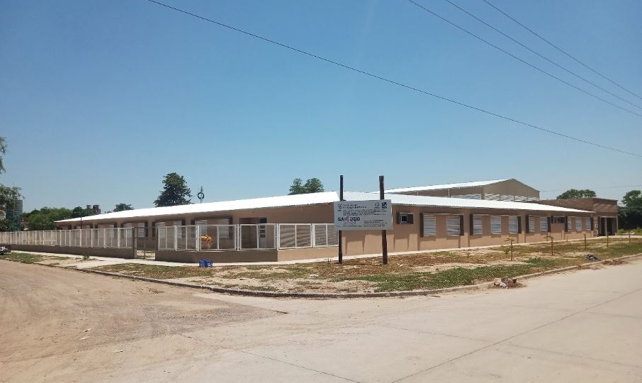 Inaugurarán una escuela en Fernández y convocan a la inscripción de alumnos