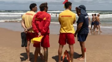 Un argentino golpeó a un guardavidas que salvó a su hijo cuando se ahogaba