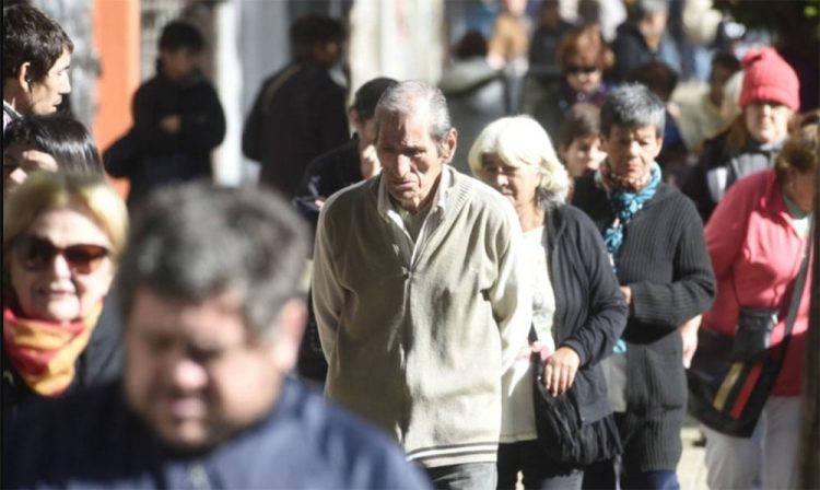 Quiénes son todos los jubilados y pensionados de ANSES que cobran este martes 9 de junio 2026: calendario con bono y aguinaldo confirmado
