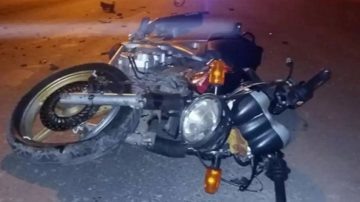 Adolescente circulaba en moto con su hermana, se descompensó y derrapó de manera violenta
