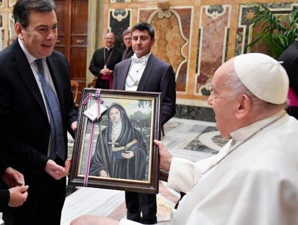 Gerardo Zamora, sobre el Papa Francisco: “Desde Santiago del Estero estamos rezando por tu salud”