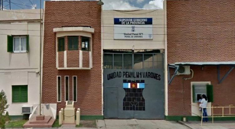 Incidente en el penal de varones; un guardia y un interno fueron apuñalados en una riña