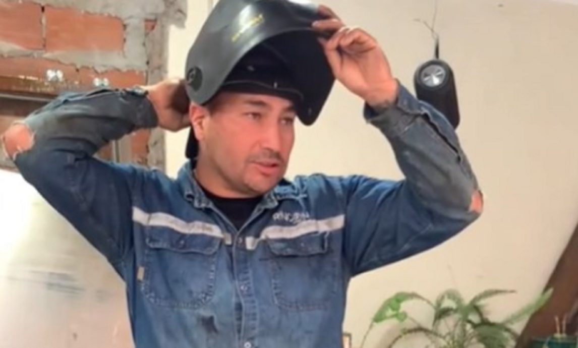 Un herrero que trabajó desde los 10 años logró cumplir su mayor sueño