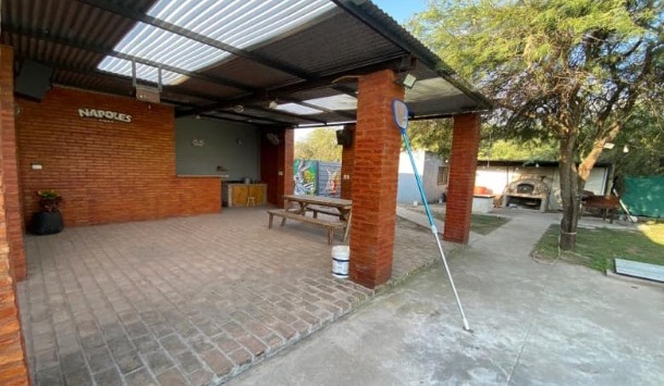 La Banda: entró a robar en la finca del vecino y se llevó 10 cajas de vodka