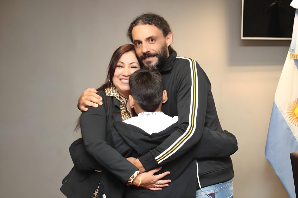 Thiago se hizo escuchar y cumplió su sueño: hoy se convirtió en hijo de Karina y Enrique