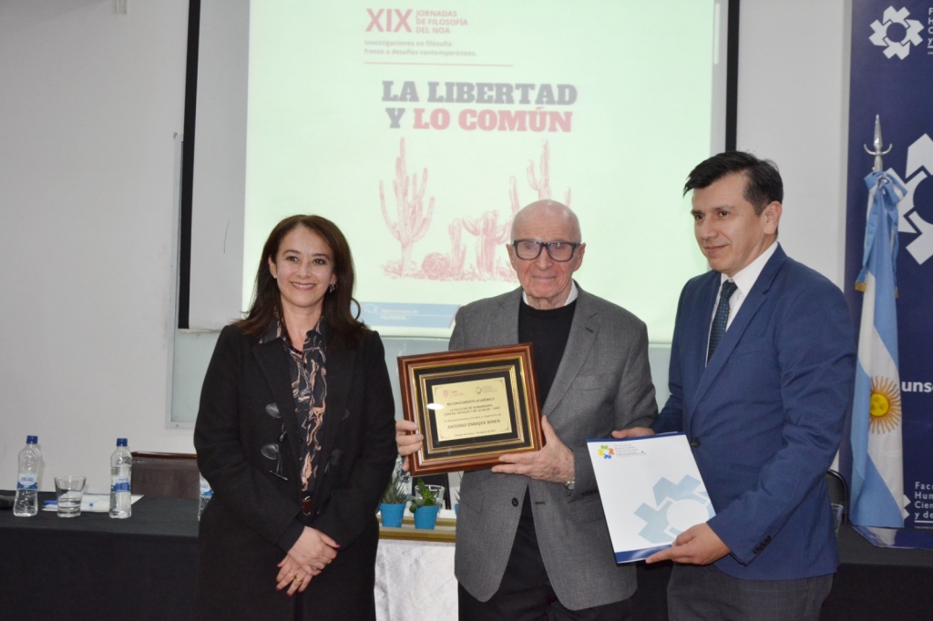 La Facultad de Humanidades de la UNSE lanzó libro digital con aportes de filósofos de todo el país