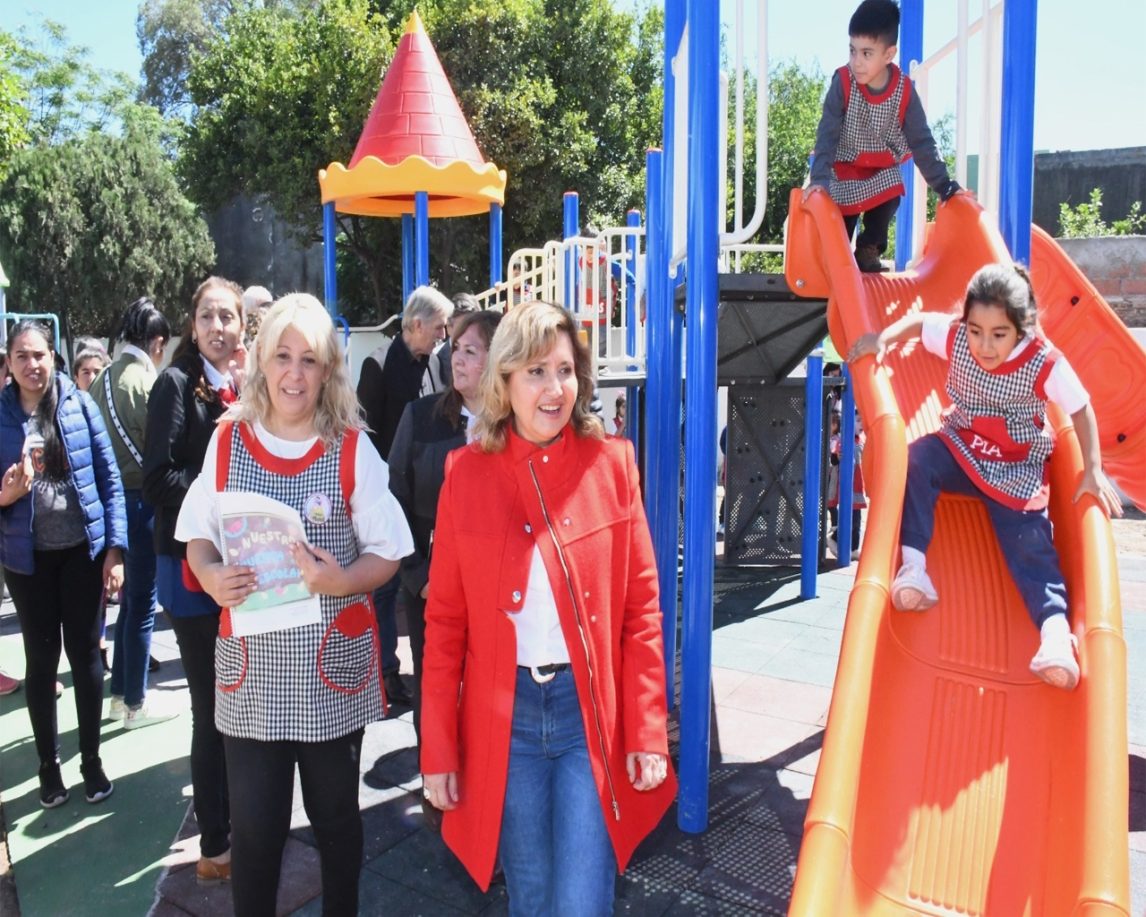 Norma Fuentes abre el ciclo lectivo de jardines de infantes municipales en el Parque Sur