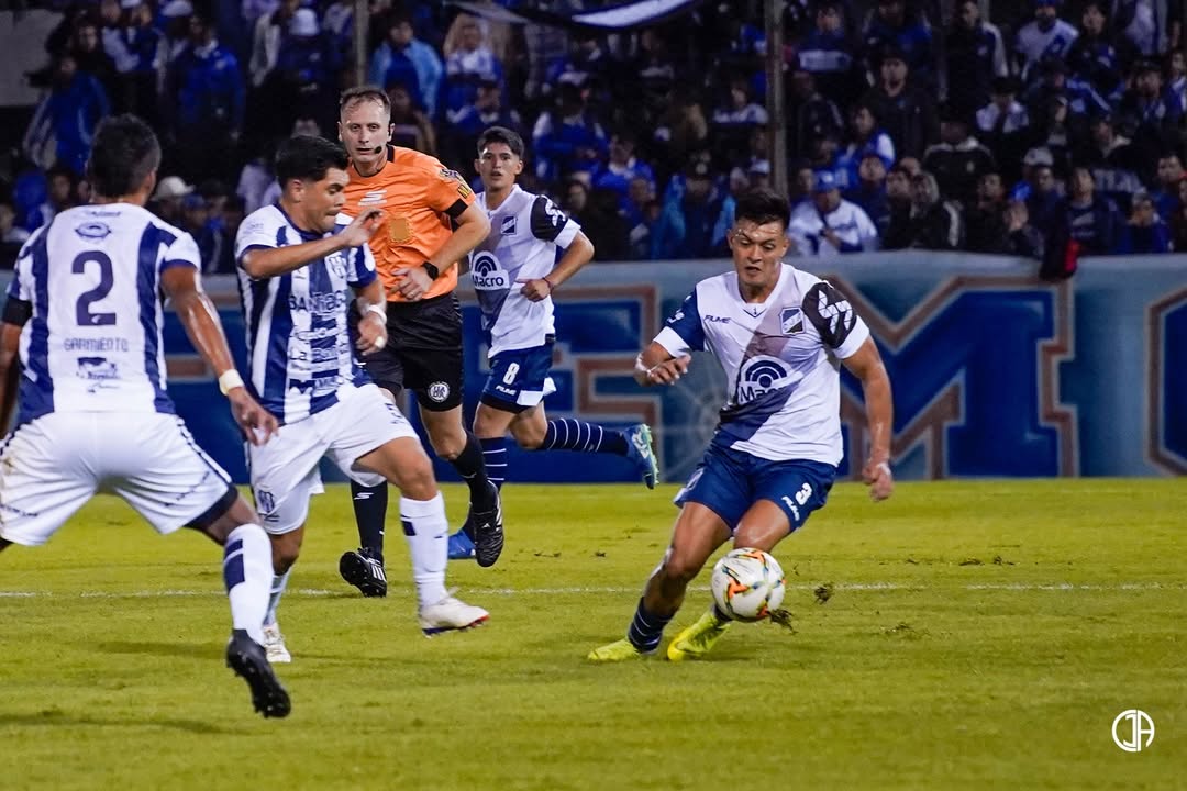 Sarmiento recibe a Juventud Antoniana de Salta en estadio “Ciudad de La Banda”