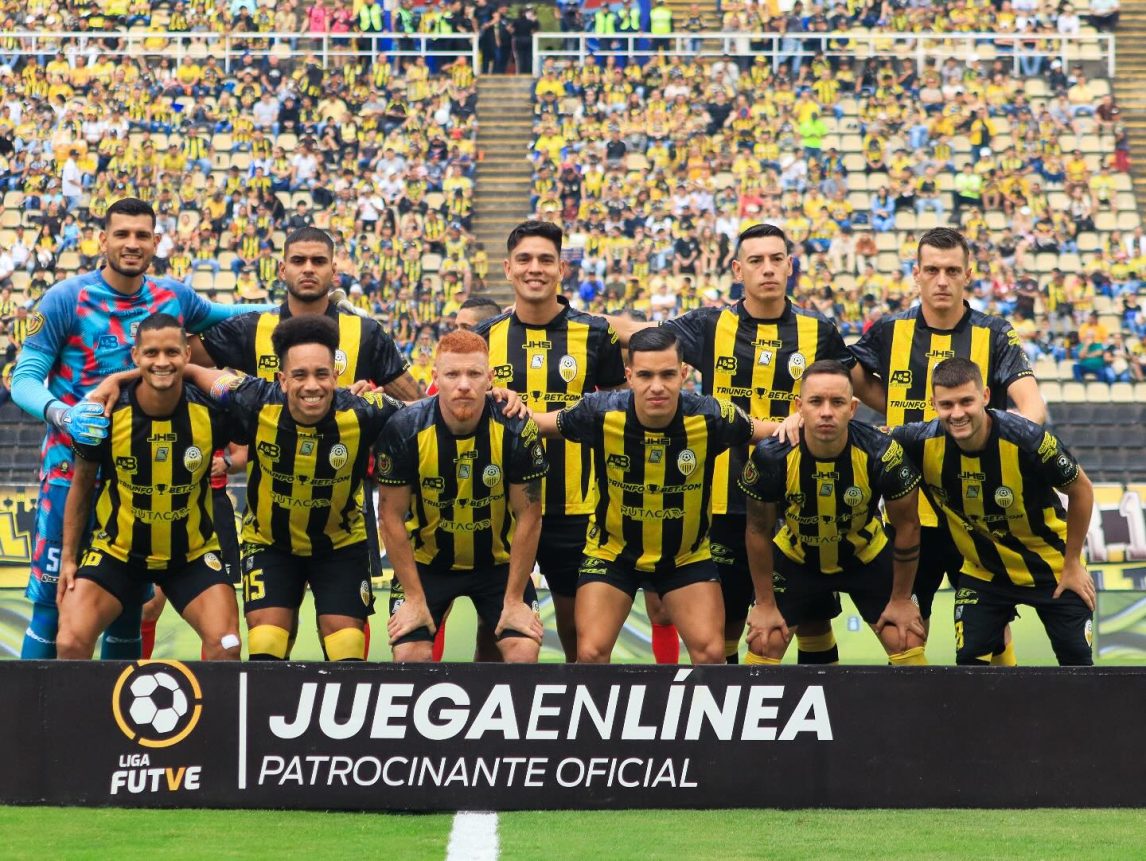 Deportivo Táchira, el Aurinegro bicampeón de Venezuela que el Ferro enfrentará en la Copa
