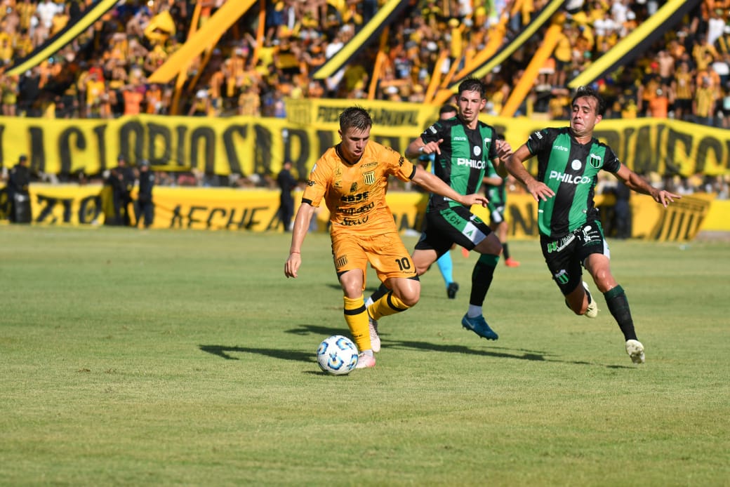 Mitre volvió a desilusionar: perdió frente a Nueva Chicago y suma su cuarta derrota al hilo