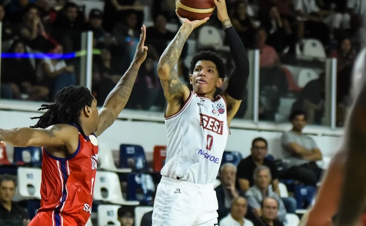 Quimsa pisó fuerte en Brasil y habrá tercer juego ante Sesi Franca