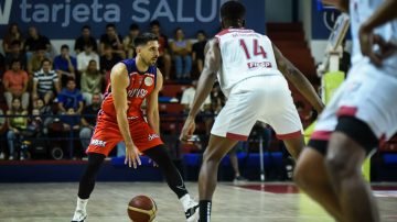 Quimsa tropezó en casa y cayó ante Franca de Brasil