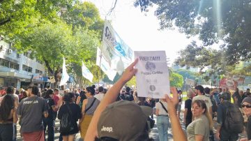Marcha al Congreso: Con incidentes aislados comenzó la desconcentración