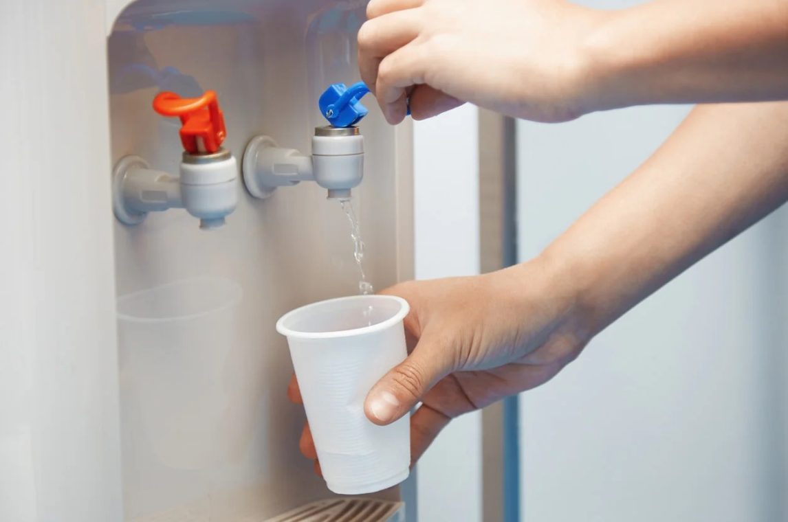 La UBA advierte que hasta un 30% del agua embotellada tiene altos niveles de nitrato