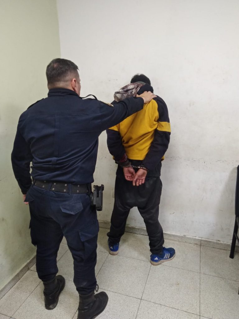 Frías: detienen a un hombre con cocaína tras un operativo en el Club Hípico