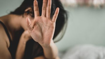 Una mujer denunció a su vecino sordomudo por increpar y manosear a sus dos hijas de 5 y 8 años