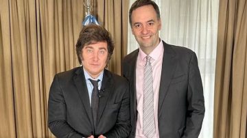 La jugada “límite” de Adorni para evitar que Milei lo eche del Gobierno