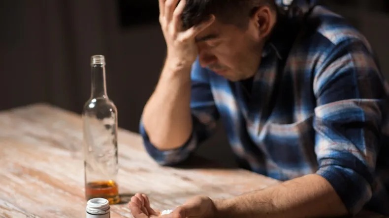 Impulsan en el Senado un test para detectar alcoholismo en edificios públicos y privados
